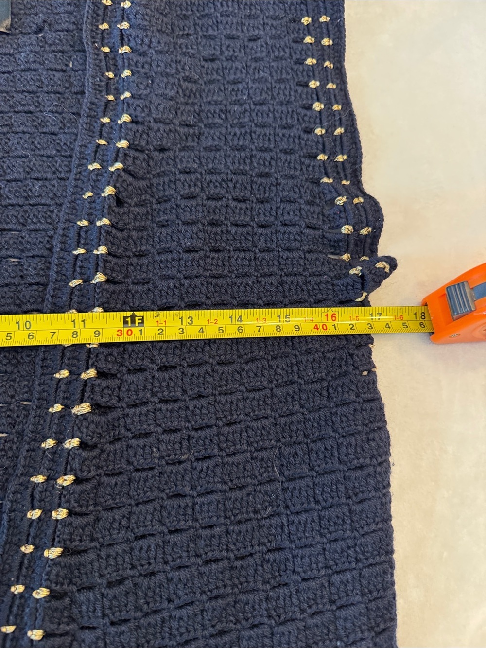 EUC! Lyell Elizabeth Street Navy Crocheted Knit Vest with Gold Accent, sz M - Picture 8 of 10